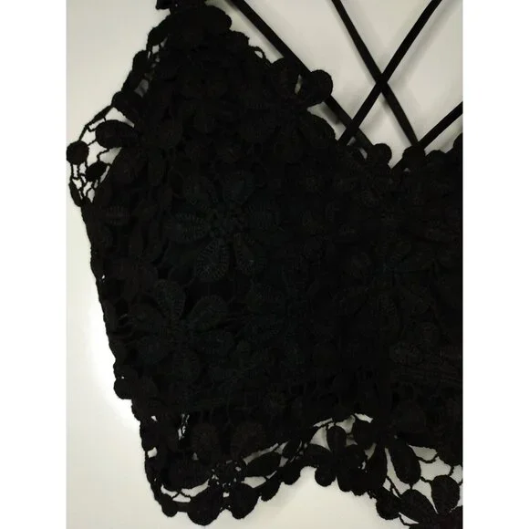 Davi & Dani Women Sz S Boho Bralette Floral Crochet Lace Eyelet Black Wireless - Picture 2 of 5